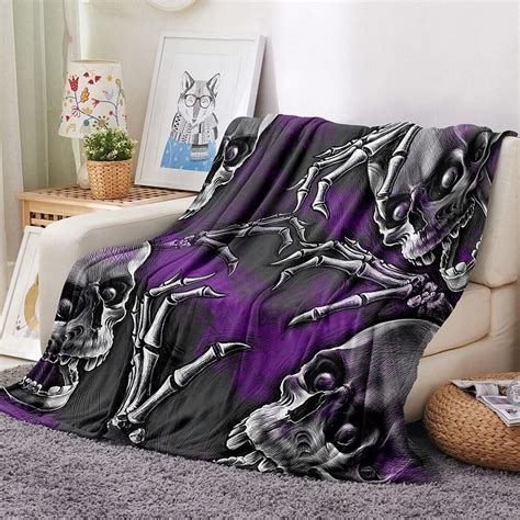 Its A Weird Night Creepy Skull Halloween Fleece Blanket Teeuni