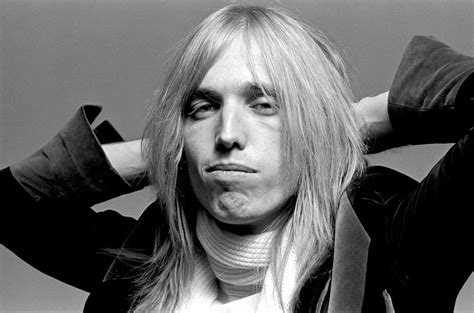 Rest In Peace Tom Petty Here Are 20 Fascinating Photos Of The Frontman