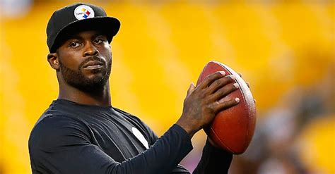 Michael Vick Has Landed His First Job After Retiring From The Nfl Fanbuzz