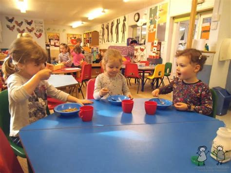 Nursery Clubs Happy Days Childcare