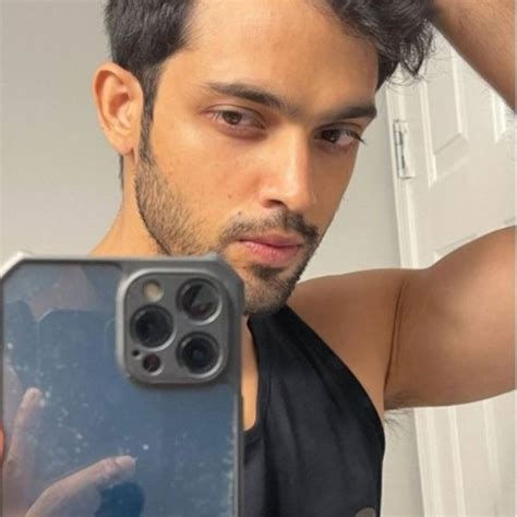 Let Parth Samthaan Show You How To Take A ‘natural Selfie View Pic