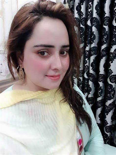 Tik Tok Beautiful Selfie Girls Zoya Jaan Beautiful Punjabi Hot Pakistani Selfie Model From Lahore