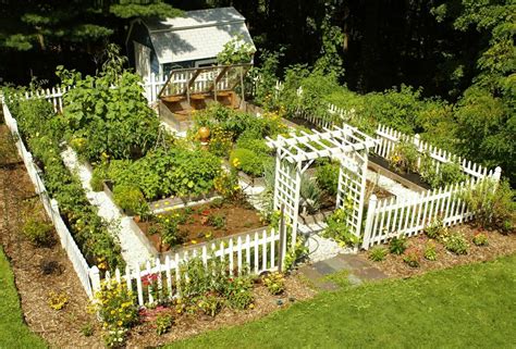 Get ready for one of small vegetable garden designs often practice succession planting—where plants are removed as raised vegetable garden designs provide a terrific option when you're dealing with difficult native soil. 20 Impressive vegetable garden designs and plans ...