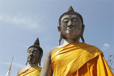 Of buddha, the founder of this great movement, legendary tradition has much to say, but very little of historical worth is known. Buddhism: 11 Common Misunderstandings and Mistakes