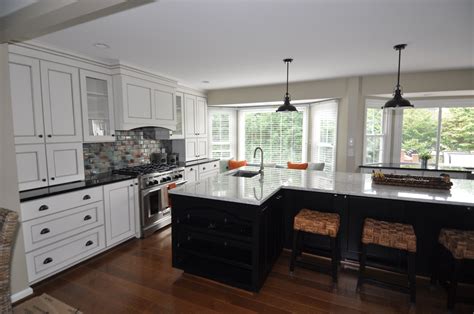 Cabinets Were Done In The Windom Door The Perimeter Cabinets Are White