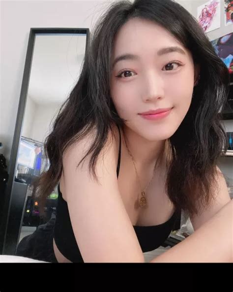 Yoojin Nude OnlyFans Leak Photo A9JvILIhcS