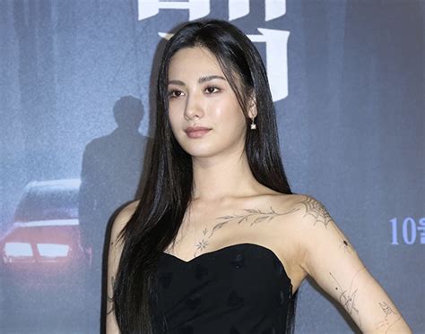 韓国女優ナナのタトゥーはシール？本物？タトゥーを入れた理由について Just News