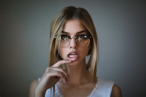 Women Blonde Face Portrait Women With Glasses Finger On Lips Open Mouth Glasses Wallpaper