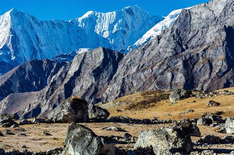 Snowy Mountains Of The Himalayas Stock Image Image Of Nepal Climbing
