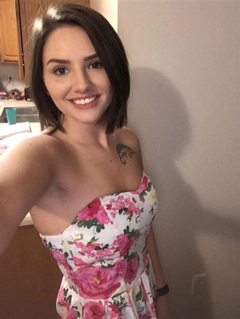 23F Found This Selfie From A Few Years Ago When I Was Rocking Short