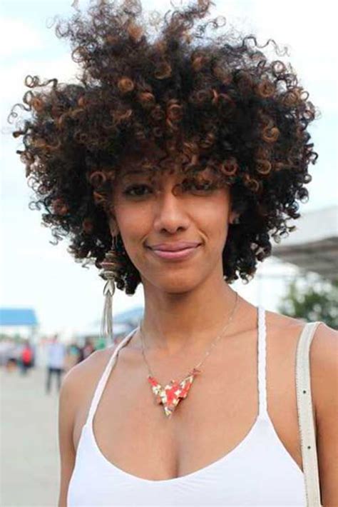 13 Supreme Natural Hairstyles For Black Round Faces