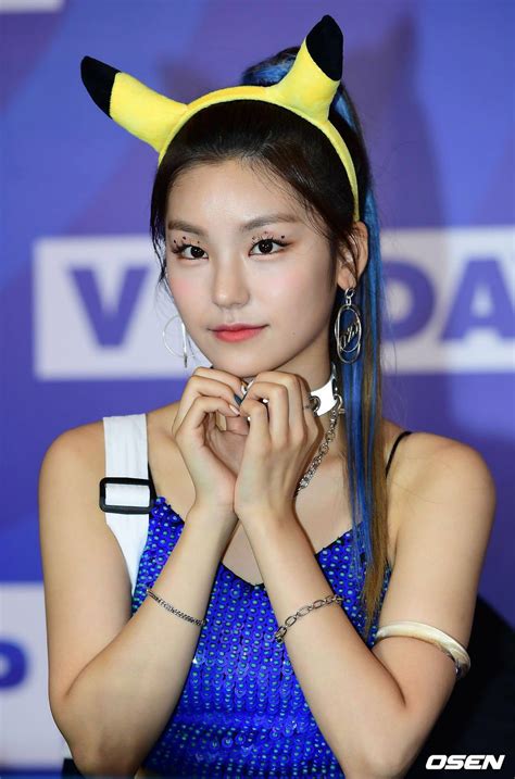 Itzy Yeji 191025 V Heartbeat Live October 2019 In Vietnam Fansign