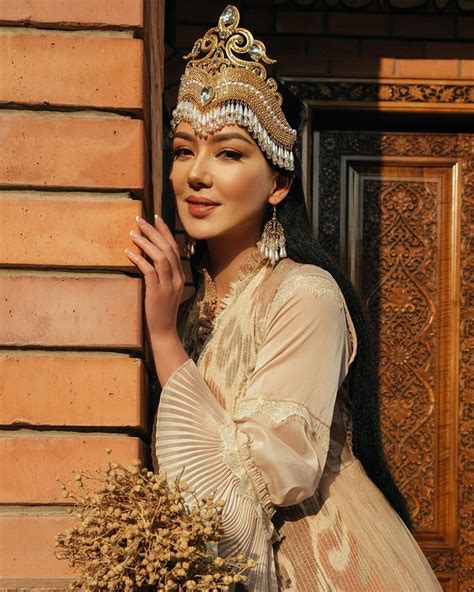 Uzbekistan Traditional Garments Kadın Kızlar Gelin