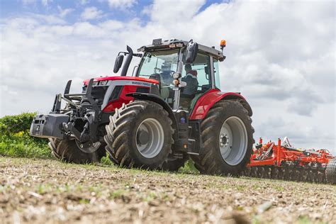 Massey Ferguson Présente Aussi Son Nouveau 6s Farm Connexion