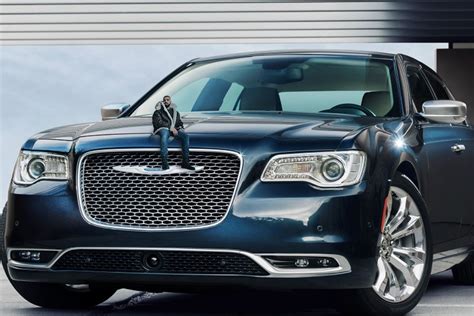 Why Does The Chrysler 300 Look Like A Bentley Bentley Otomotif