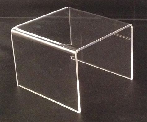 High Quality Clear Acrylic Display Risers Perspex Display Stands Plinth