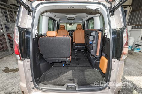 Alfa romeo duetto 2021 alfa's new interior concept. Nissan Serena S-Hybrid C27 (2018) Interior Image #49423 in ...