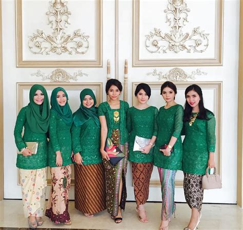 Check spelling or type a new query. pemilihan warna baju bridesmaids