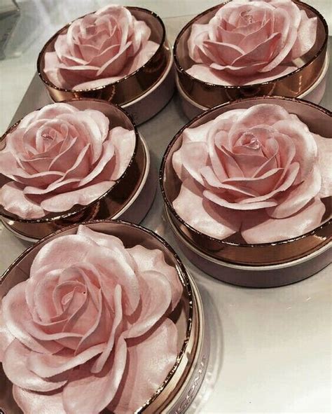 Image About Pink In Rose Gold By Naz On We Heart It Vintage Aesthetic