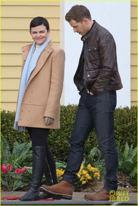 Ginnifer Goodwin Josh Dallas Get Cozy On Set Of Once Upon A Time Photo Ginnifer