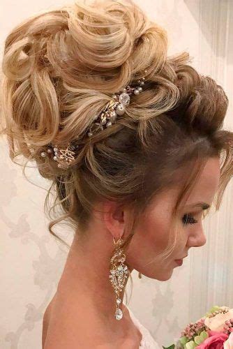 40 Dreamy Homecoming Hairstyles Fit For A Queen With Images Wedding Hair Inspiration