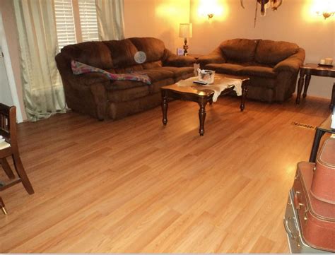 10 Vinyl Flooring In Living Room