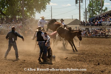 Injured Saddle Bronc Rider Rescued By Chute Boss Pat Linger And Ty