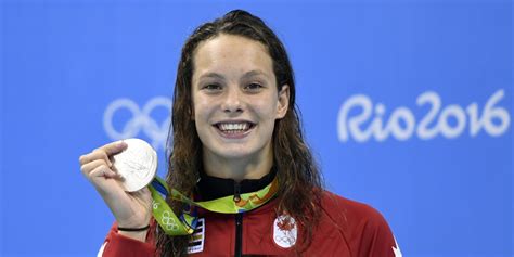 Denis shapovalov and penny oleksiak might be canada's cutest sports couple. Penny Oleksiak ganha prêmio de atleta canadense do ano ...