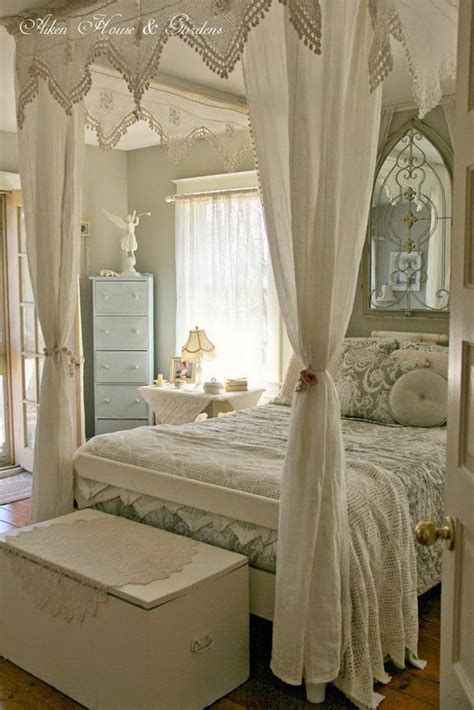 30 Cool Shabby Chic Bedroom Decorating Ideas For Creative Juice