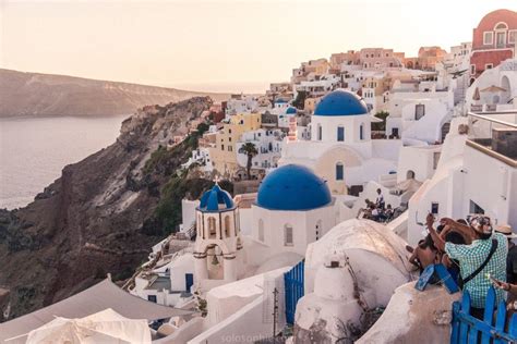 Heres How You Can Go Wine Tasting In Santorini Greece Solosophie