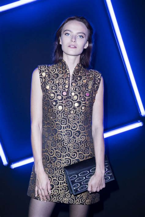 Yuliana Korotkova Emanuel Ungaro 2017 Fashion Show In Paris 03 Gotceleb