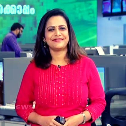 Mathrubhumi news is one of the popular malayalam tv news channel. Mathrubhumi anchor Sreeja surprised with her Award News
