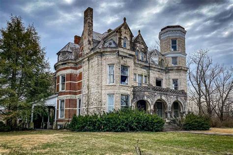 Derelict Mansions That Were Left Abandoned