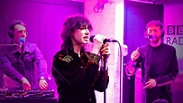 Charlotte Gainsbourg - Sylvia Says (6 Music Live Room) - YouTube