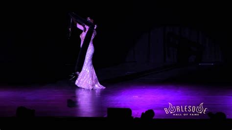 Marinka At Burlesque Hall Of Fame 2012 Youtube