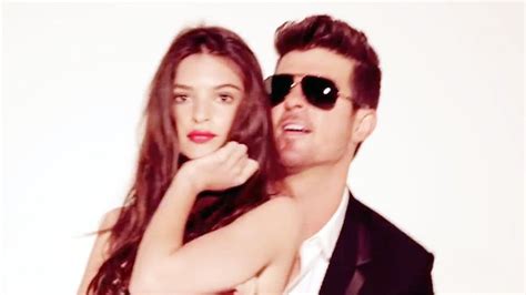 Emily Ratajkowski Claims Robin Thicke Groped Her On ’blurred Lines Music Video Set Youtube