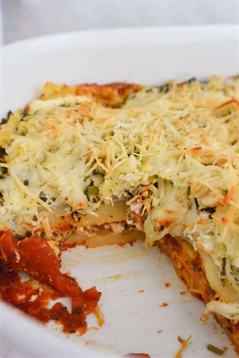 This Chicken Pesto Lasagna Is The Perfect Easy Meal To Make On Those