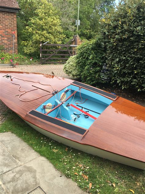 Problem it does not start playing music. OK Dinghy for sale - Reduced - OK Dinghy