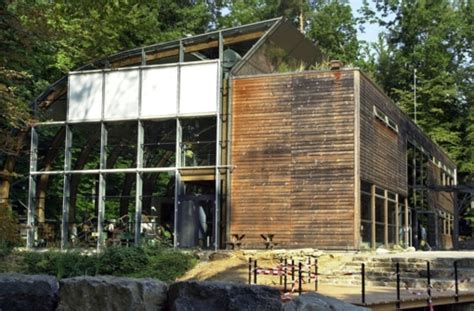 Der regen derzeit bringt nur eine kurze abkühlung und versorgt lediglich die oberen erdschichten mit wasser. Haus des Waldes: Über Nachhaltigkeit - Degerloch ...