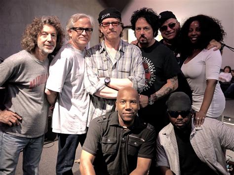 За въпроси и проблеми с работата на сайта за онлайн залагания може да пишете на имейл online@toto.bg. Steve Lukather of Toto - Still Holding the Line 35 Years ...