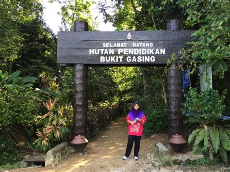 It straddles the federal territory of kuala lumpur, as well as the state of selangor. HIKING @ BUKIT GASING, PETALING JAYA