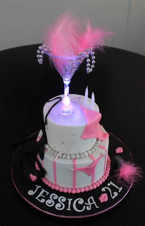 Sweet, thoughtful, and a tad heck, it might be one of the most exciting birthdays of them all! 21 Birthday Cake Ideas For Girls 646 : 21 Birthday Cake ...