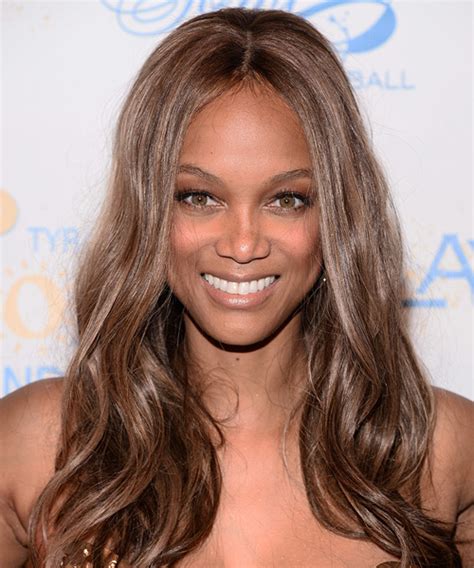 20 Tyra Banks Hairstyles And Haircuts Celebrities