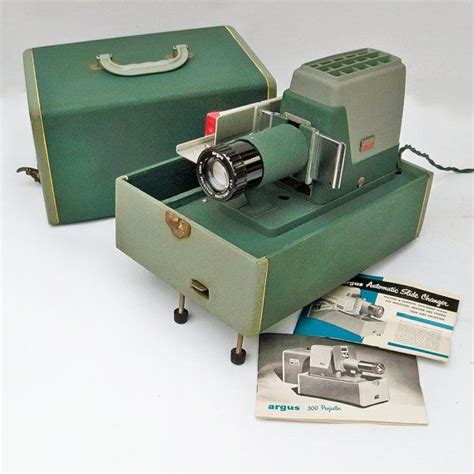 Mid Century Argus 300 Automatic Slide Projector With Carrying Case