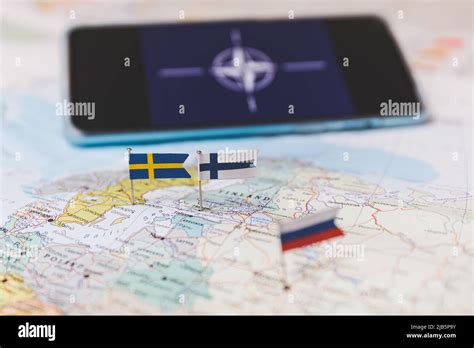 Finnland Und Schweden Und Russische Flaggen Auf Der Europakarte Nato