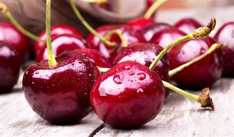 What Is The Difference Between Tart Cherries And Sweet Cherries