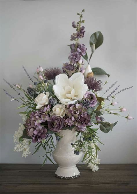 Pin By Loretta Thompson On Floral Arrangements Floral Arrangements