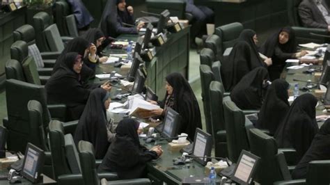 دست‌های خالی؛ کارنامه ۱۷ نماینده زن مجلس دهم Bbc News فارسی