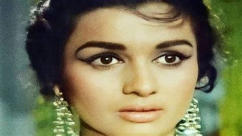 happy birthday asha parekh 5 iconic songs of the legendary actress
