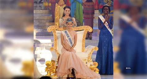 25 Historic Miss World Crowning Moments Beautypageants